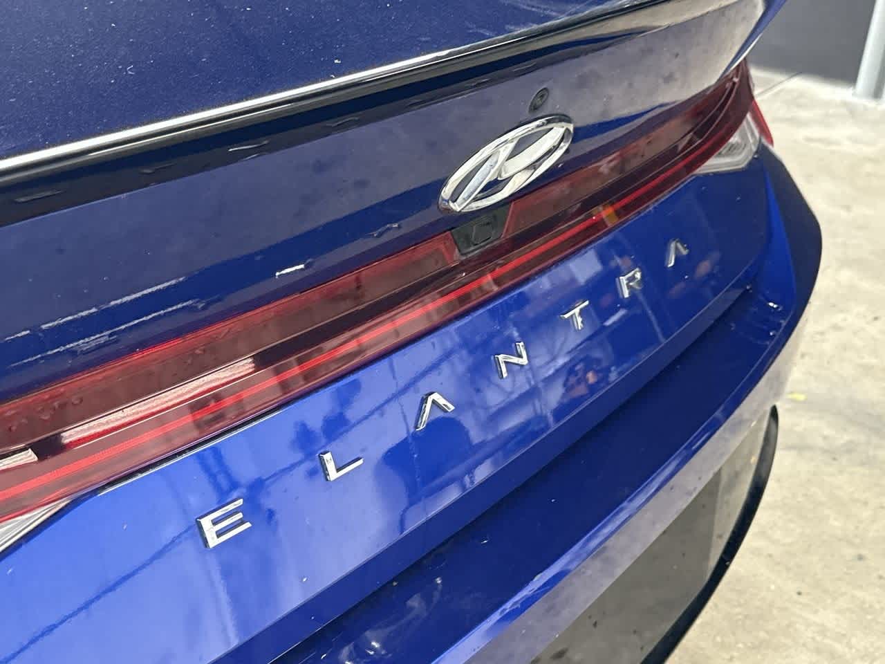 Thumbnail: 2023 Hyundai Elantra - 10