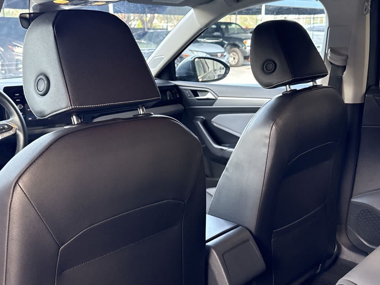 Thumbnail: 2025 Volkswagen Jetta - 23