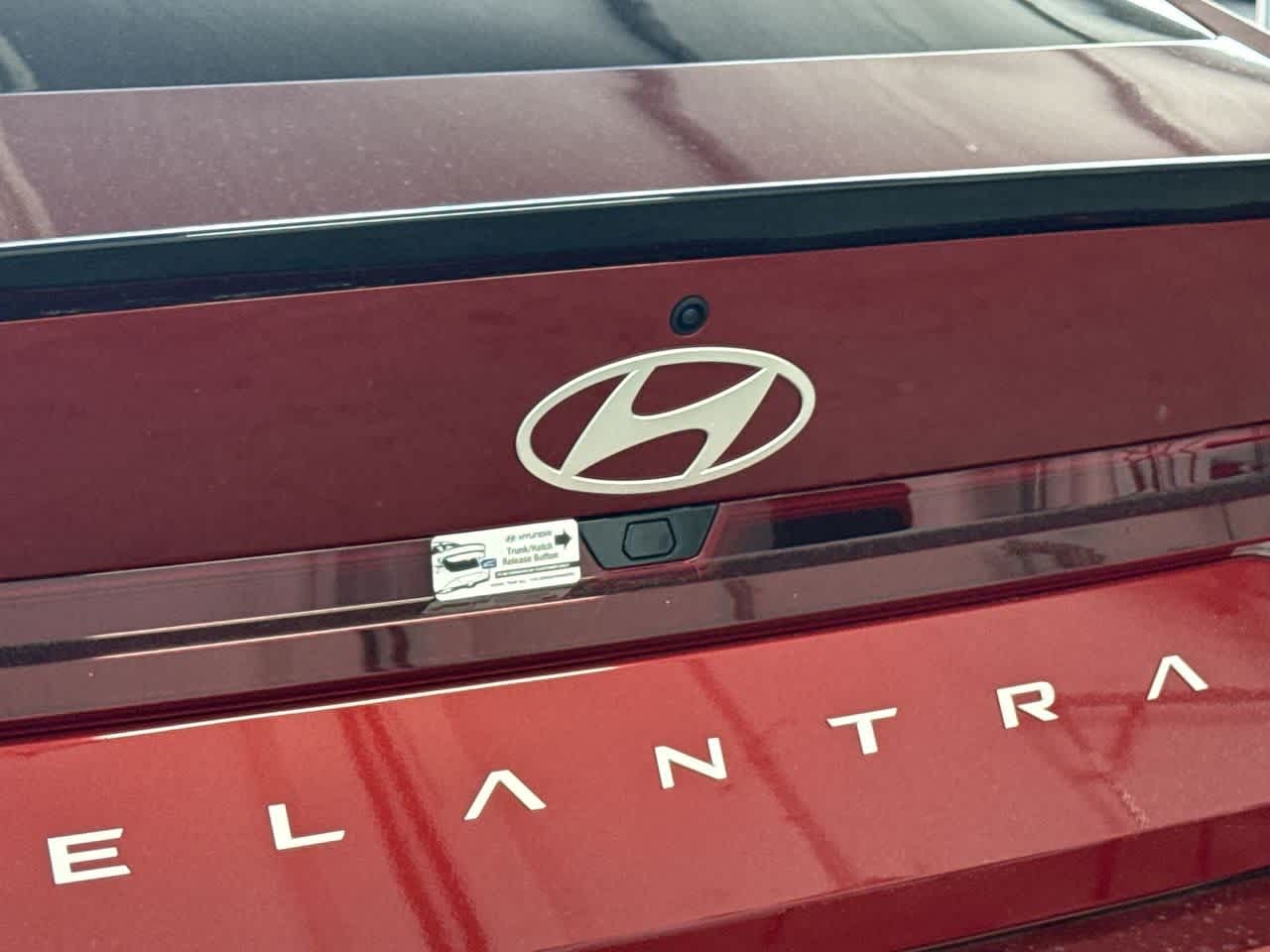 Thumbnail: 2026 Hyundai Elantra - 10