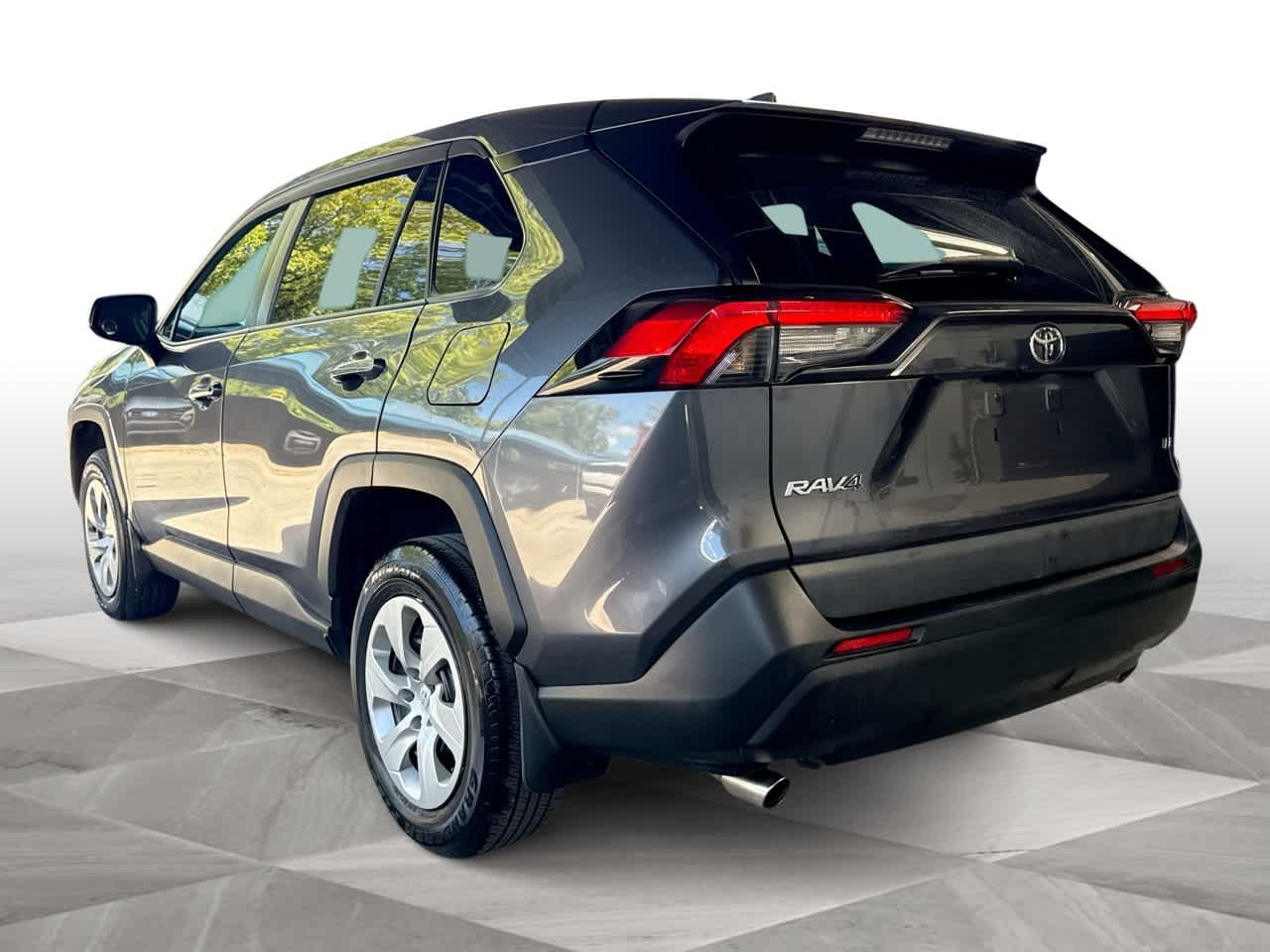 Thumbnail: 2022 Toyota RAV4 - 6