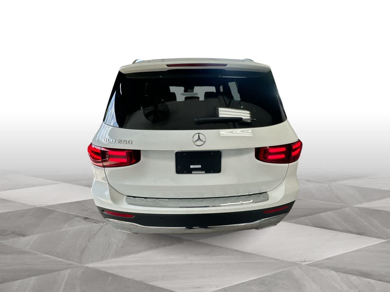 Thumbnail: 2025 Mercedes-Benz GLB - 7
