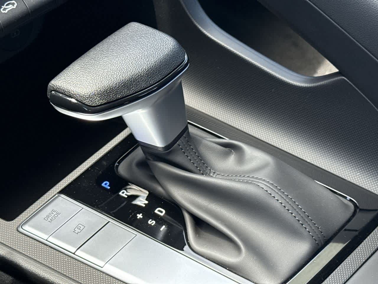 Thumbnail: 2025 Hyundai Elantra - 21