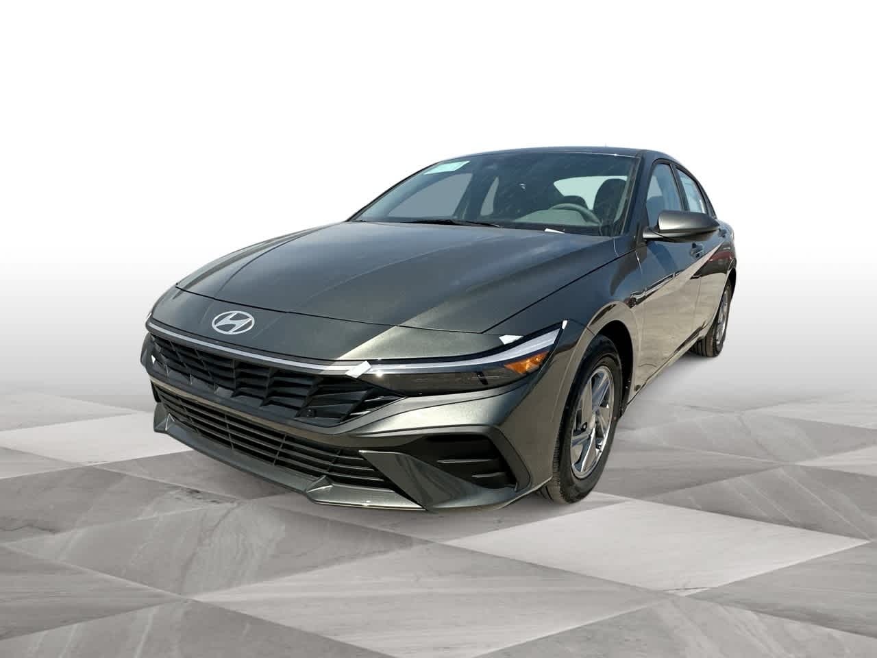 Thumbnail: 2025 Hyundai Elantra - 4