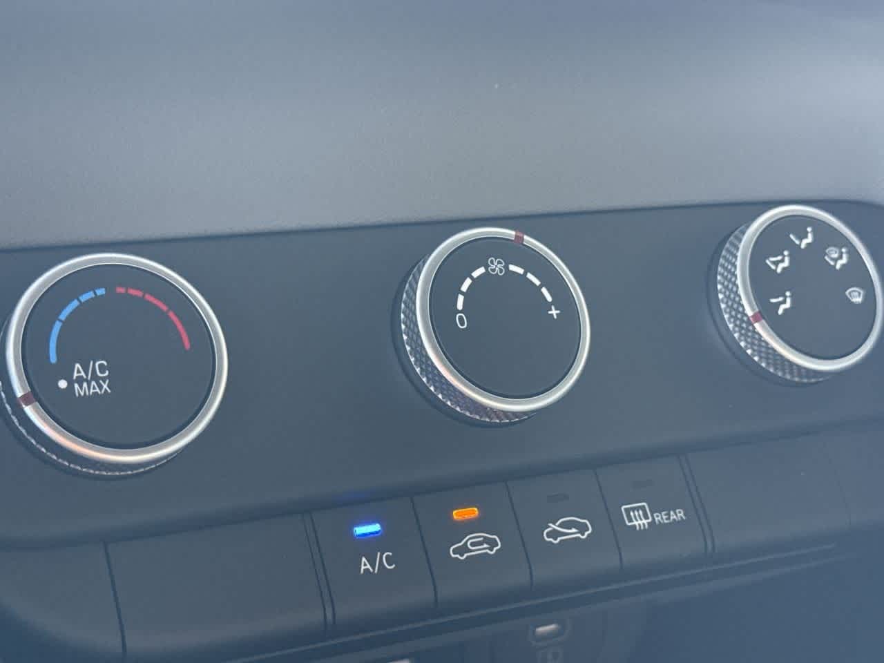 Thumbnail: 2025 Hyundai Elantra - 20