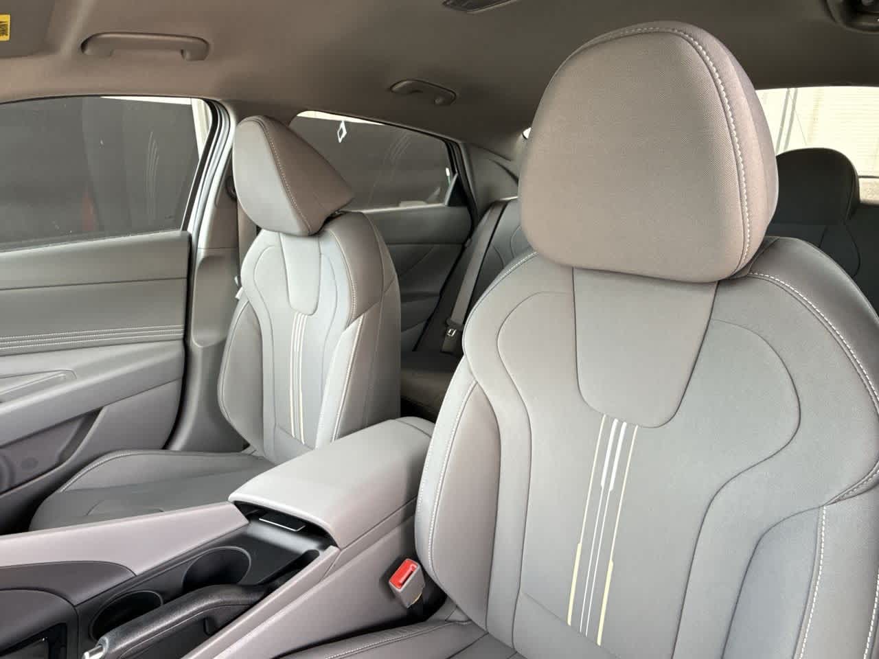 Thumbnail: 2025 Hyundai Elantra - 14