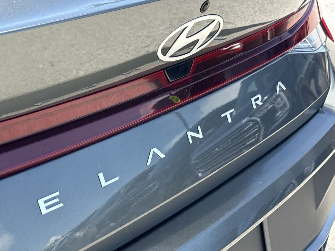 Thumbnail: 2025 Hyundai Elantra - 10