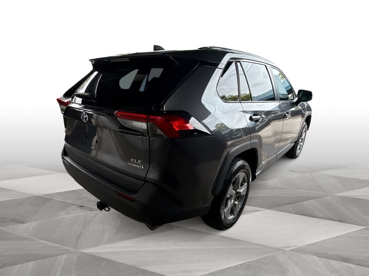 Thumbnail: 2022 Toyota RAV4 - 8