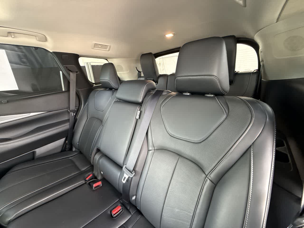 Thumbnail: 2023 INFINITI QX60 - 22