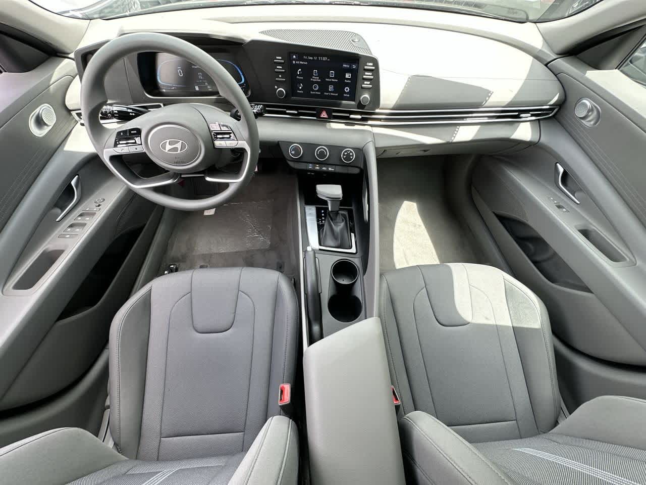 Thumbnail: 2025 Hyundai Elantra - 24