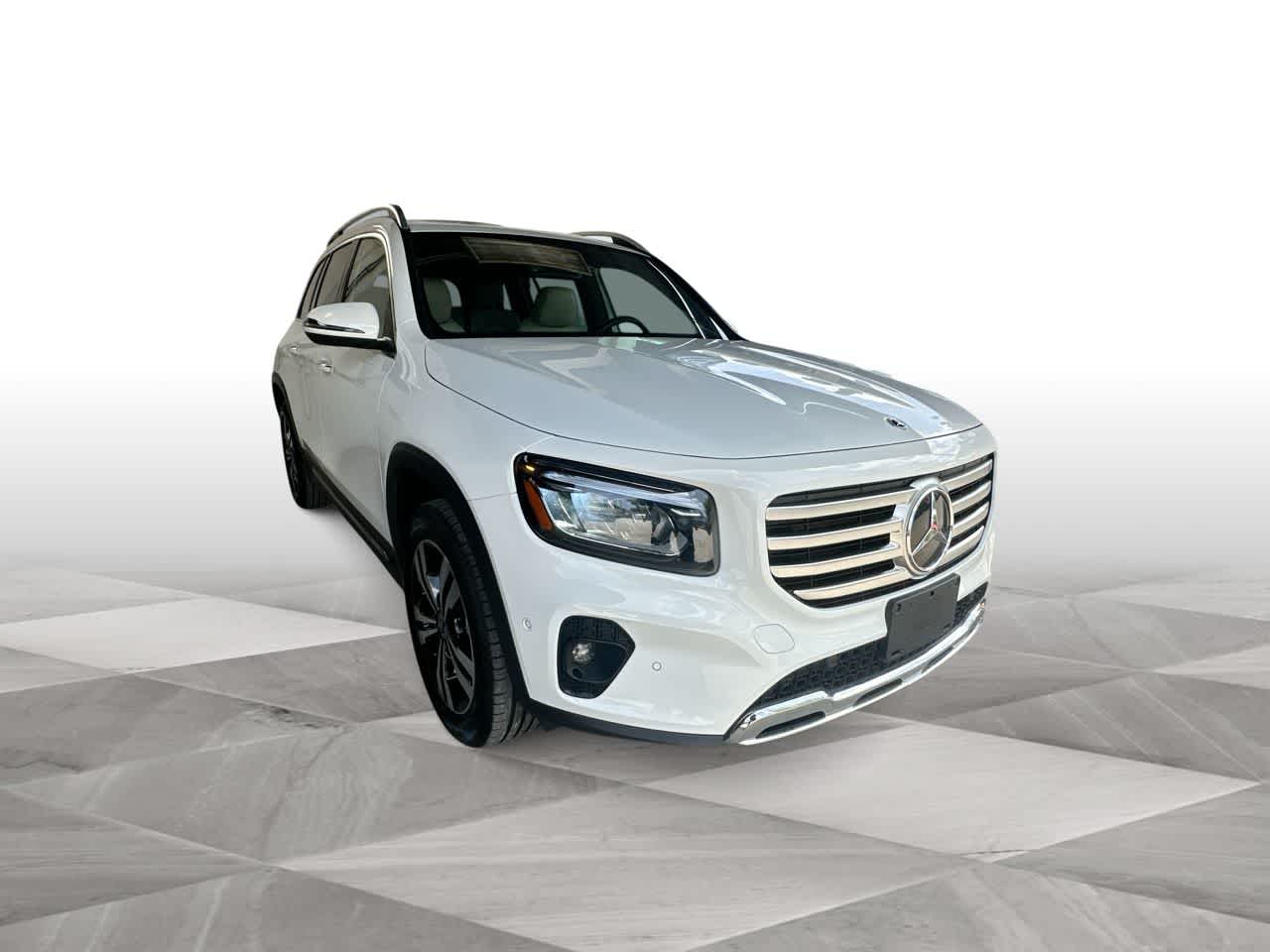 Thumbnail: 2025 Mercedes-Benz GLB - 2