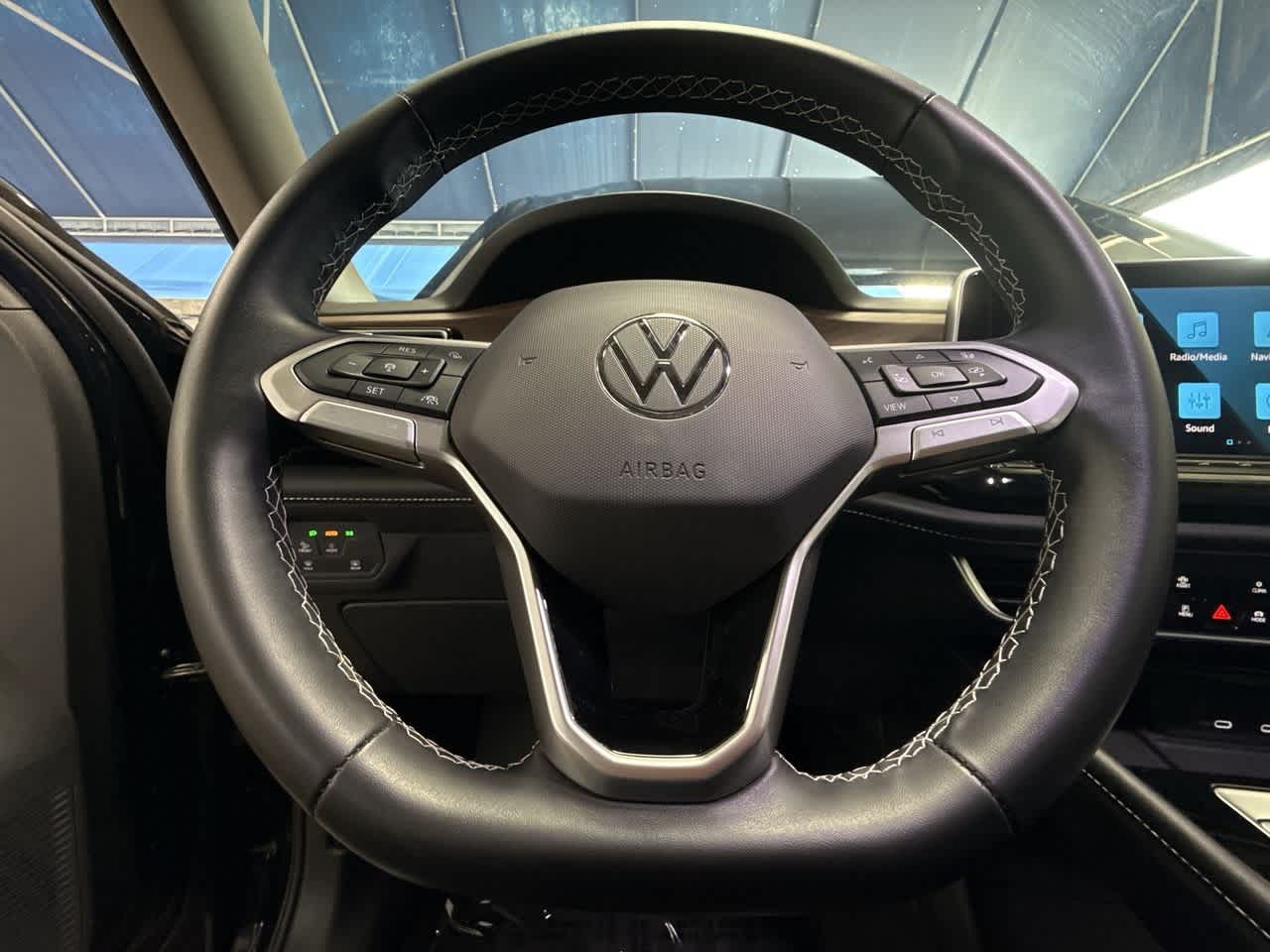 Thumbnail: 2024 Volkswagen Atlas - 15