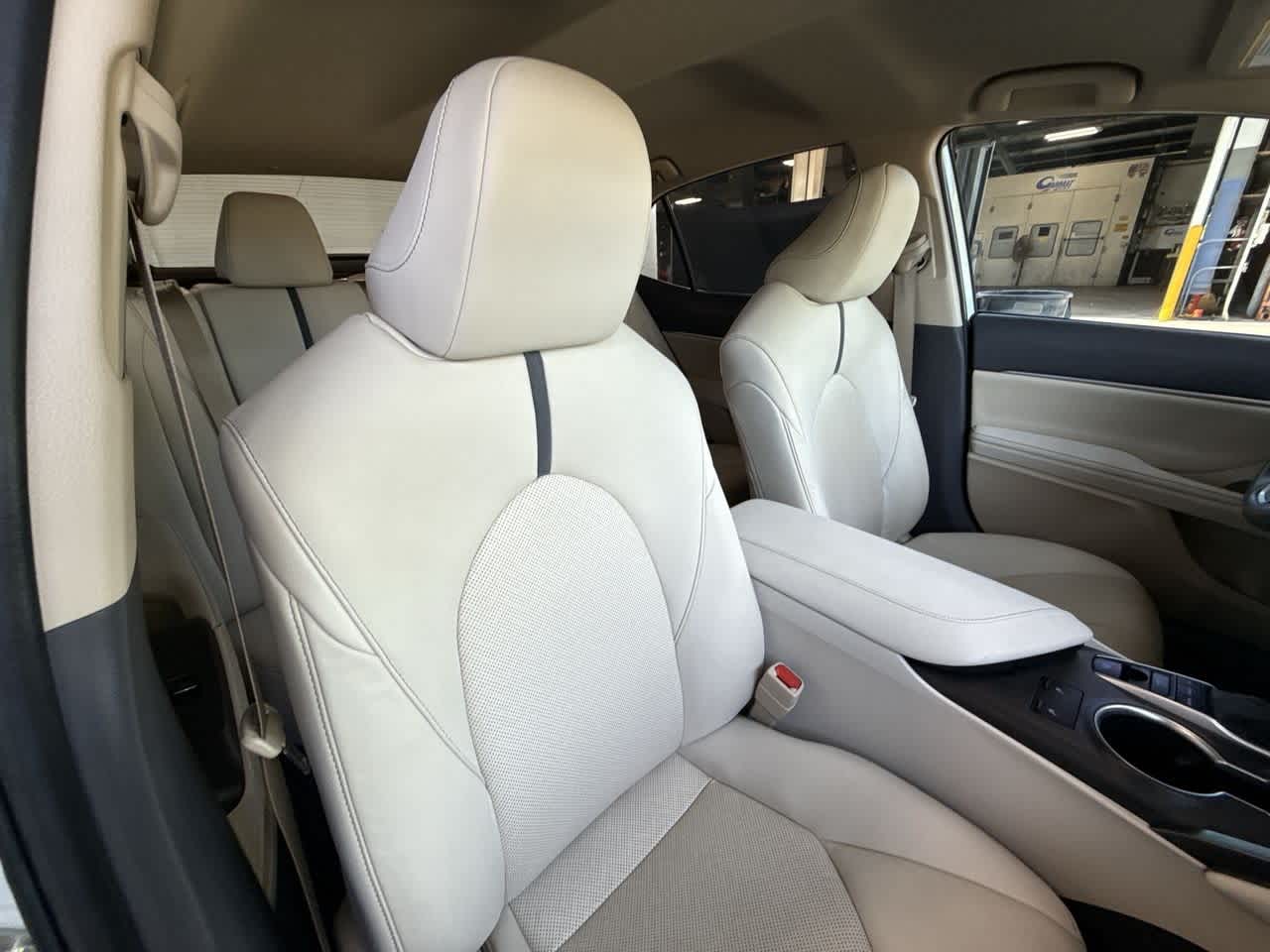 Thumbnail: 2021 Toyota Camry - 27