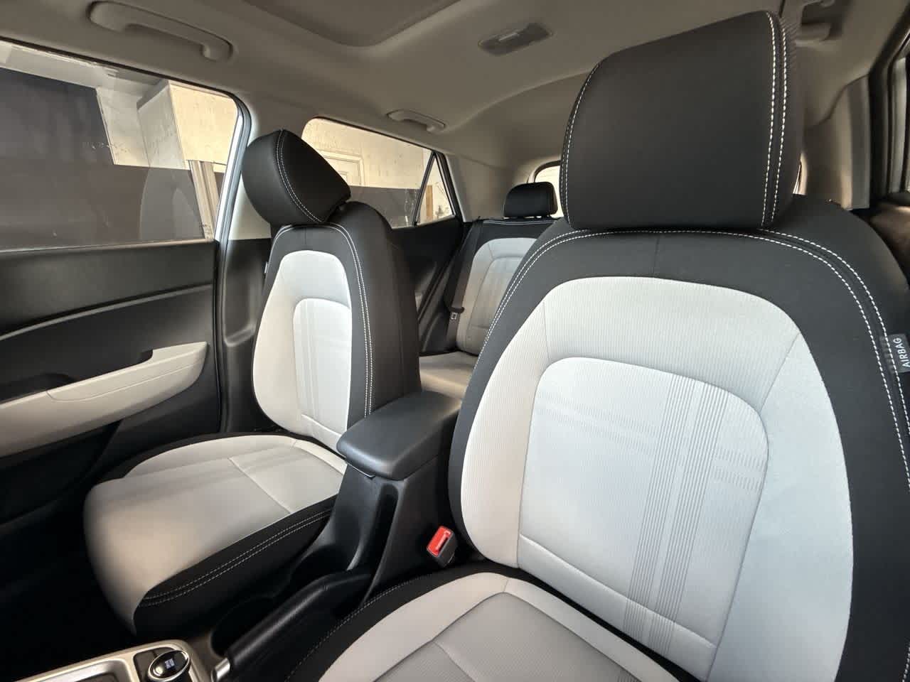 Thumbnail: 2025 Hyundai Venue - 14