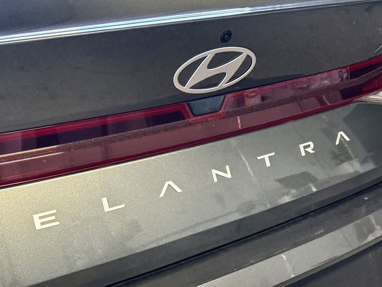 Thumbnail: 2025 Hyundai Elantra - 10