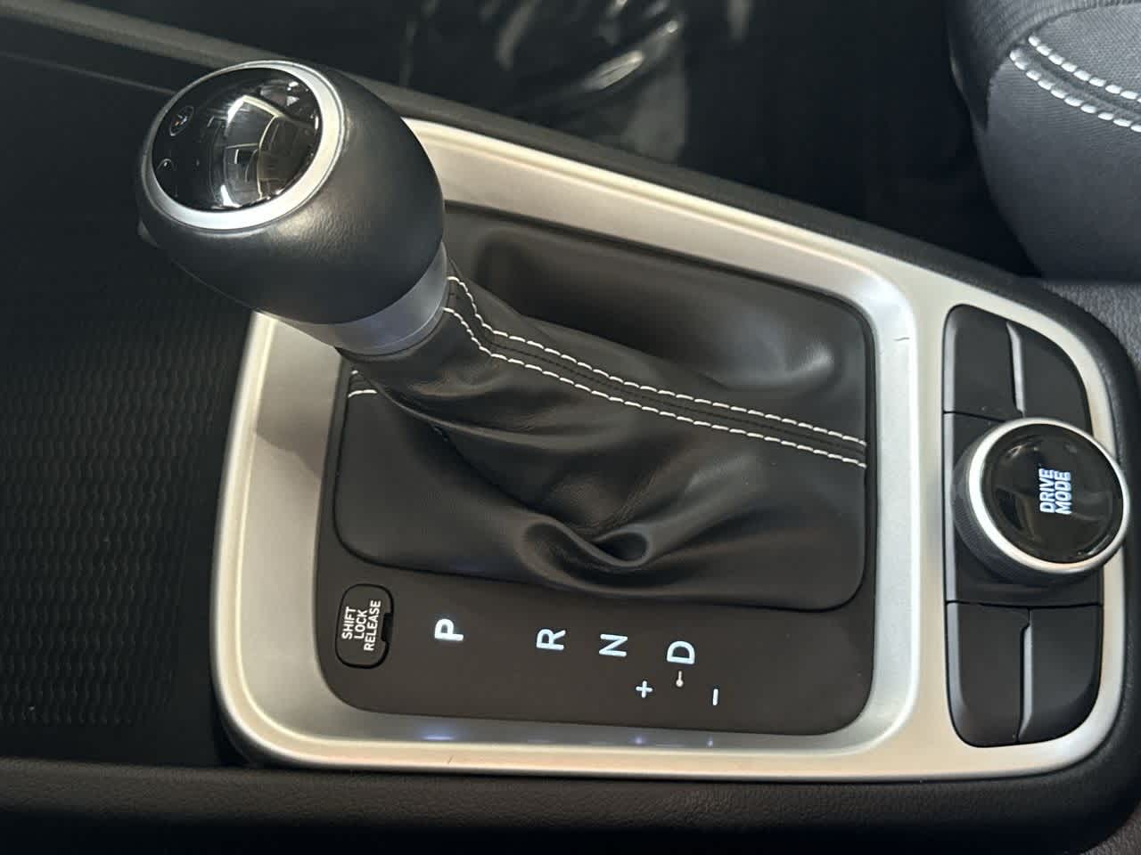 Thumbnail: 2025 Hyundai Venue - 21