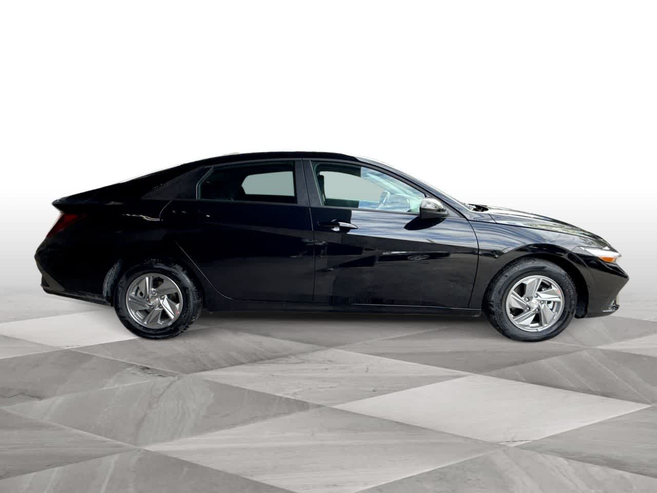 Thumbnail: 2026 Hyundai Elantra - 9