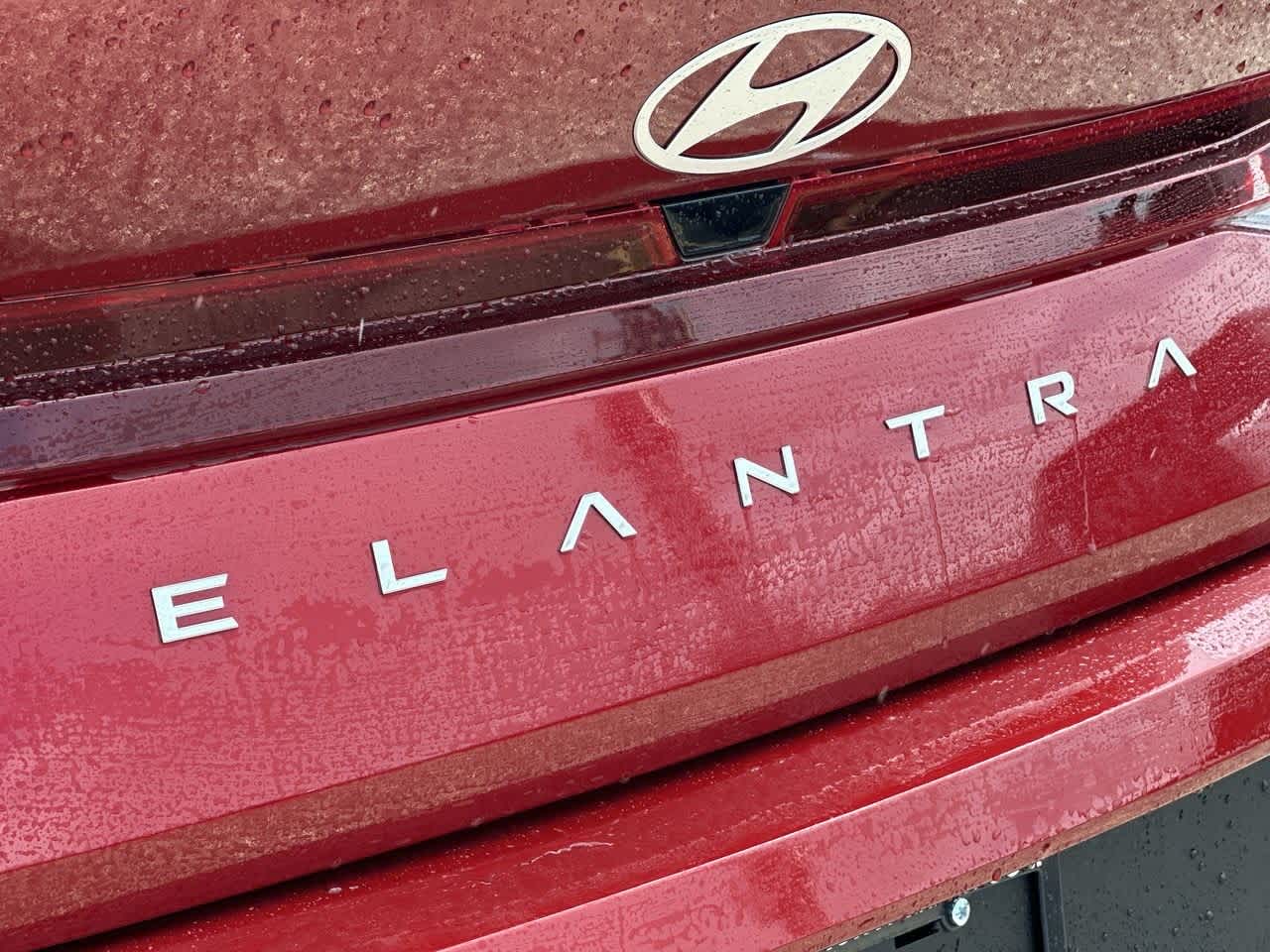 Thumbnail: 2025 Hyundai Elantra - 10