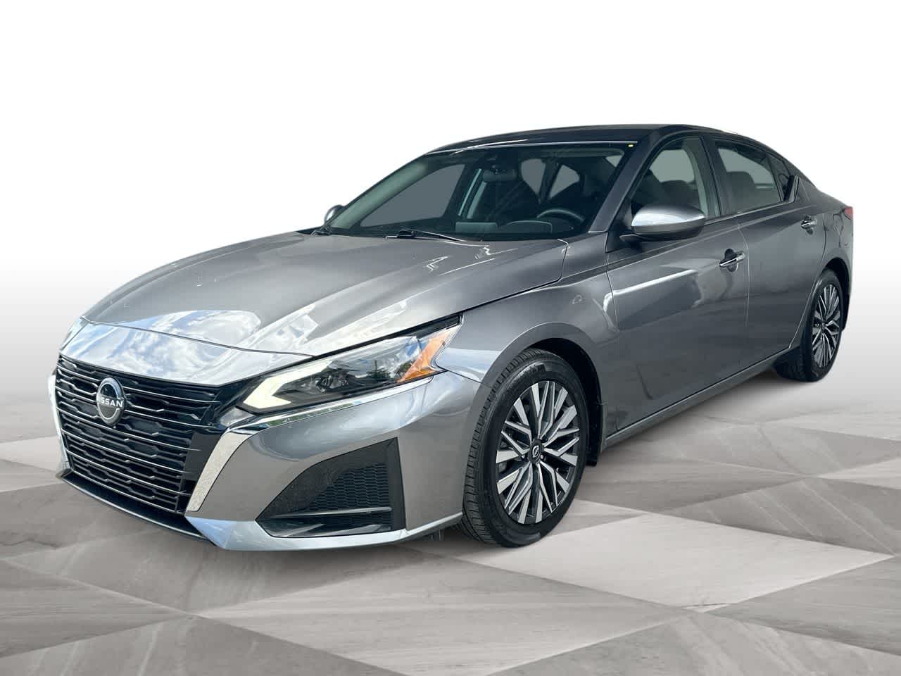 Thumbnail: 2023 Nissan Altima - 4