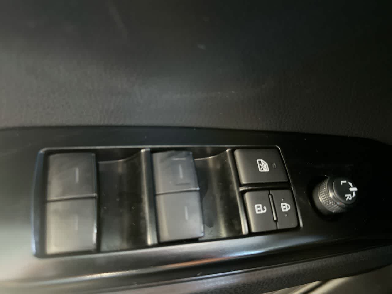 Thumbnail: 2025 Toyota Camry - 17