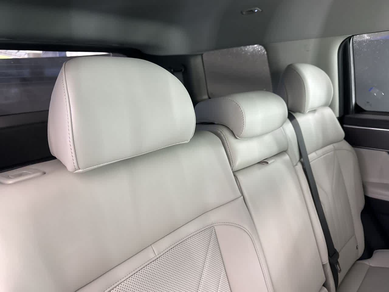 2025 Hyundai Santa Fe SEL 32