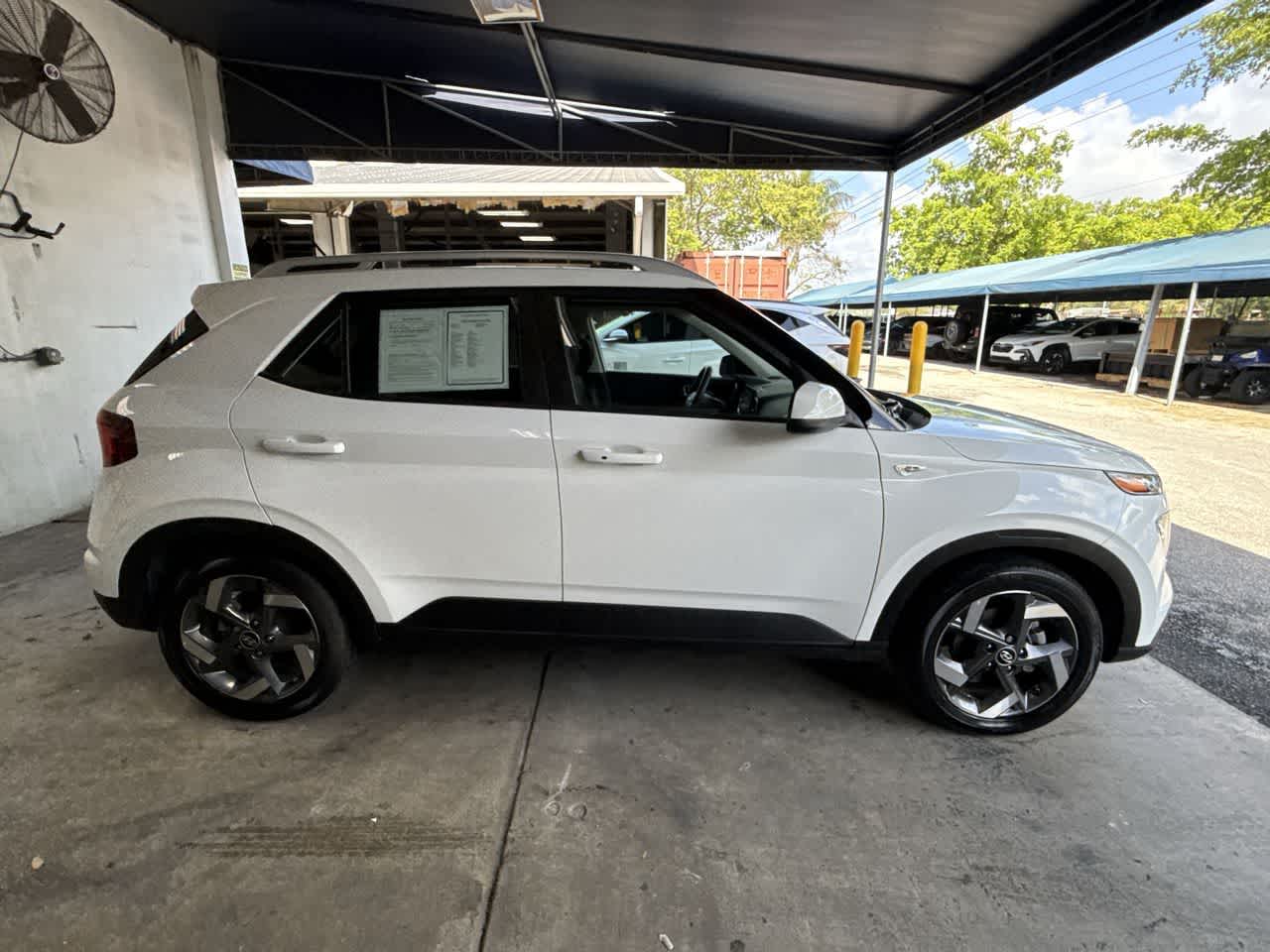 Thumbnail: 2025 Hyundai Venue - 9