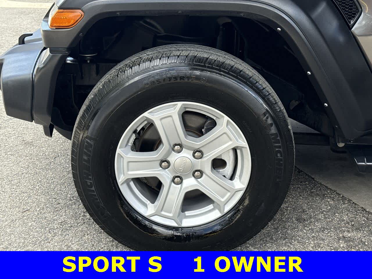 Thumbnail: 2022 Jeep Wrangler - 11