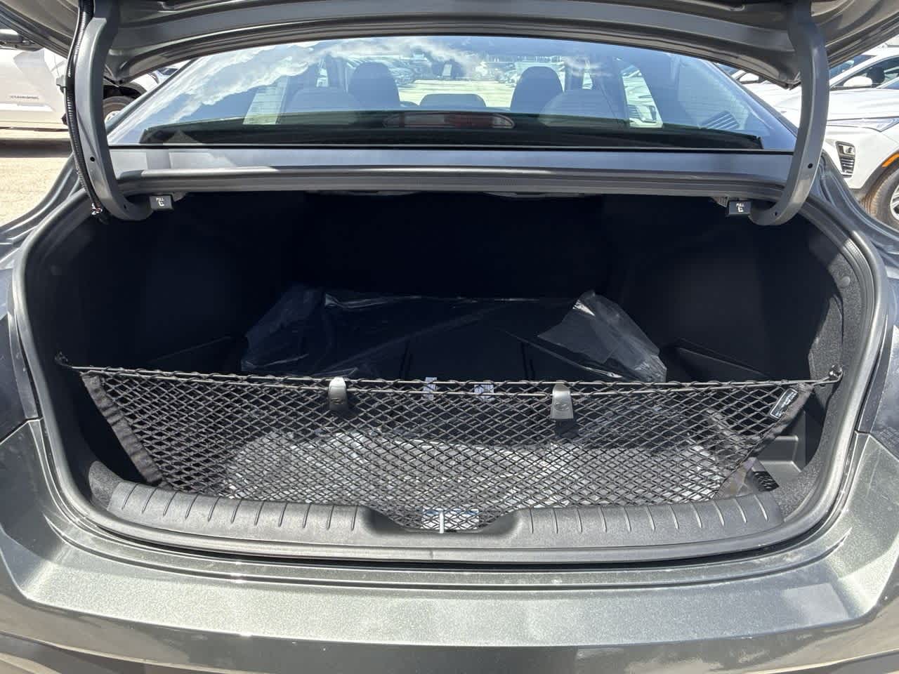 Thumbnail: 2025 Hyundai Elantra - 25