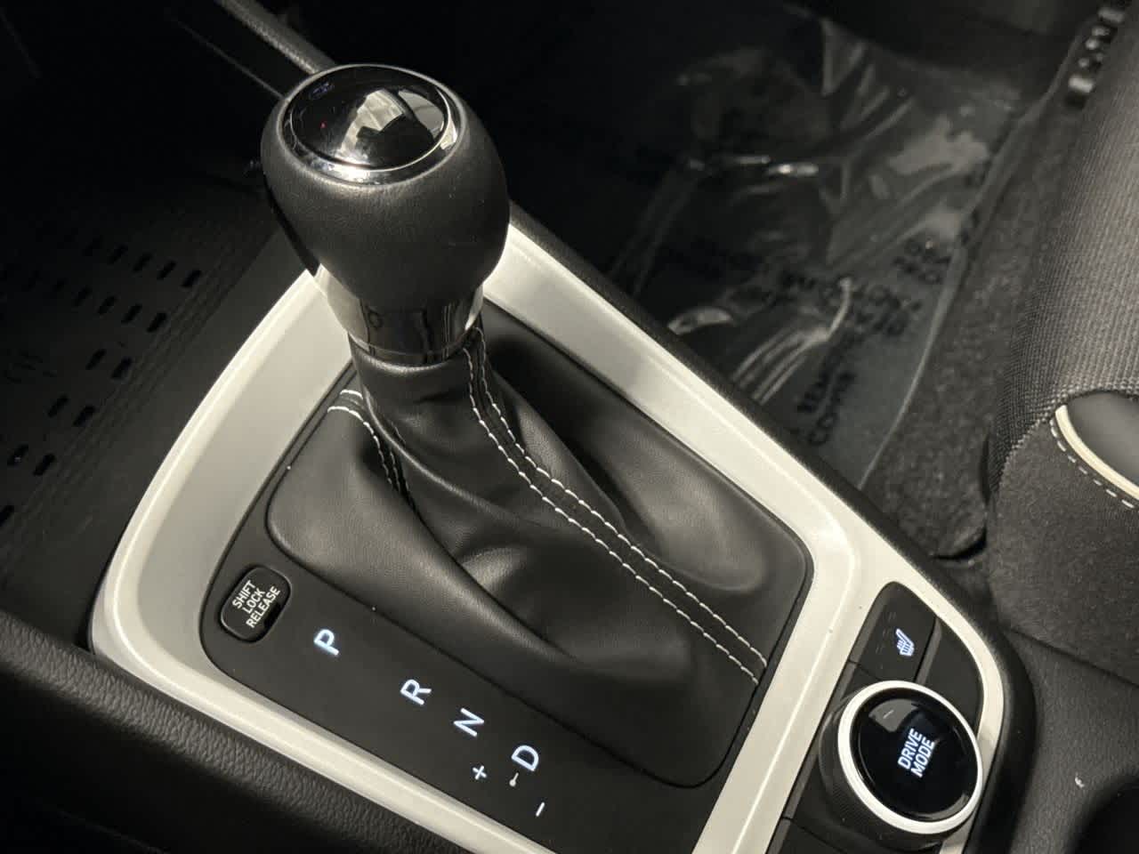 Thumbnail: 2024 Hyundai Venue - 27