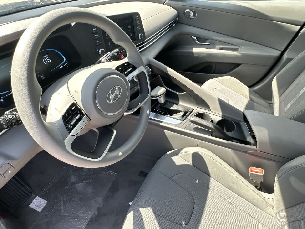 Thumbnail: 2025 Hyundai Elantra - 13