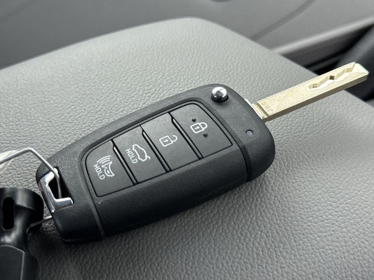 Thumbnail: 2025 Hyundai Elantra - 28