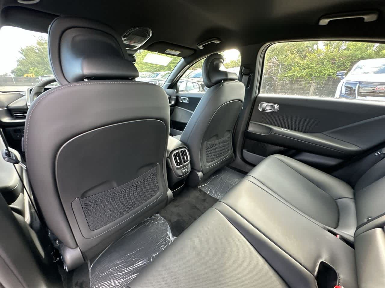 Thumbnail: 2025 Hyundai Ioniq 6 - 23