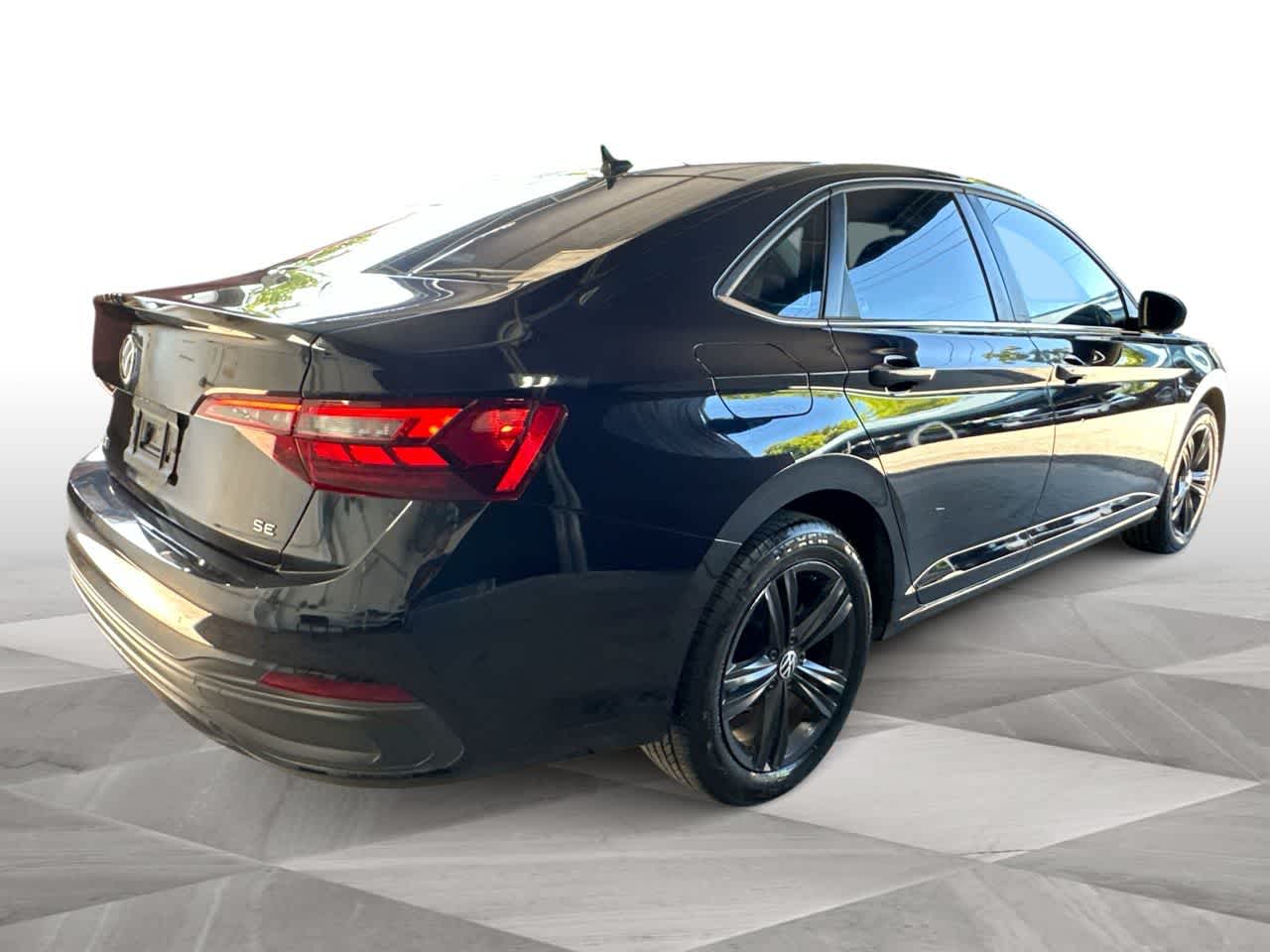 Thumbnail: 2022 Volkswagen Jetta - 8