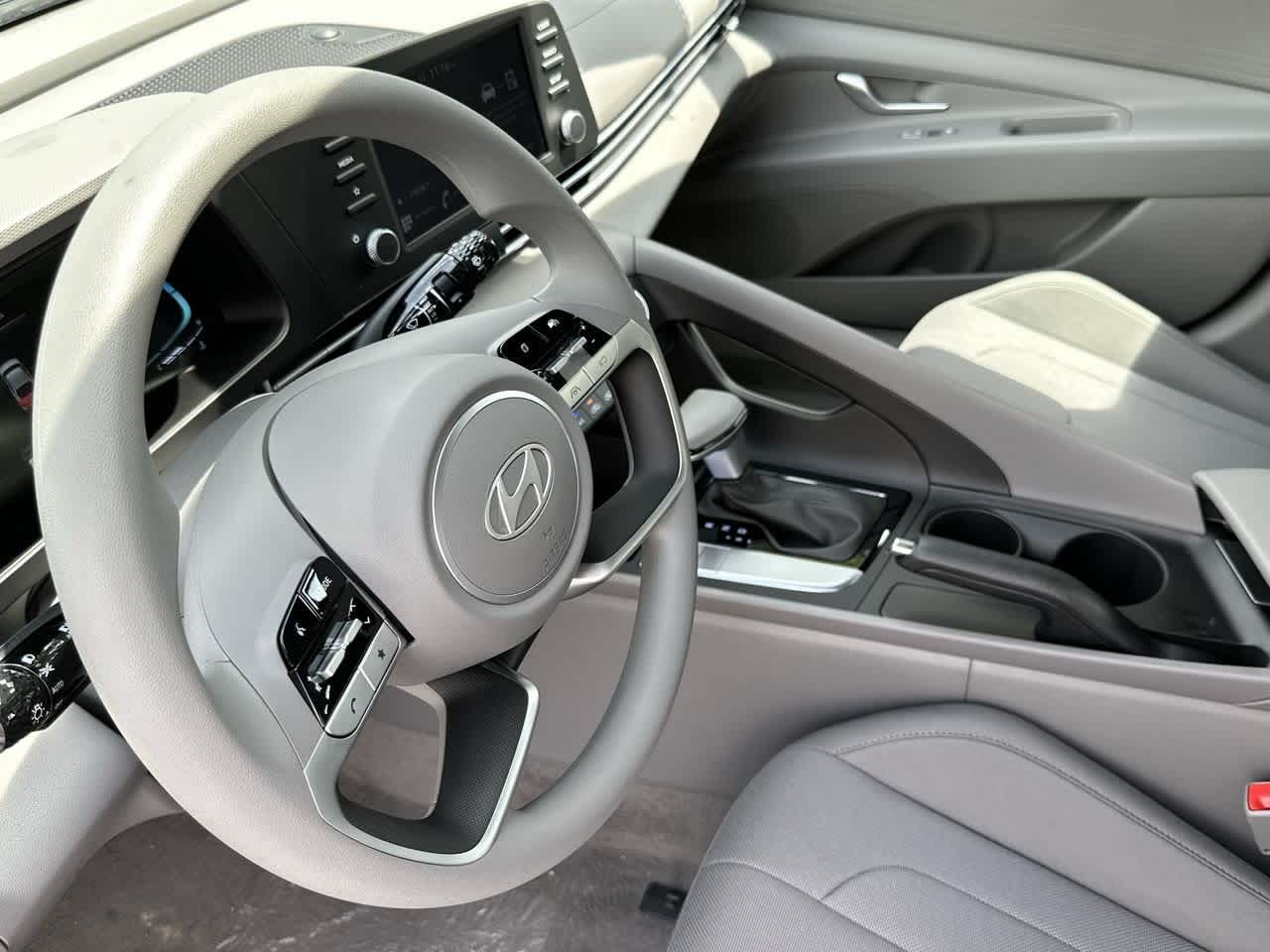 Thumbnail: 2025 Hyundai Elantra - 13