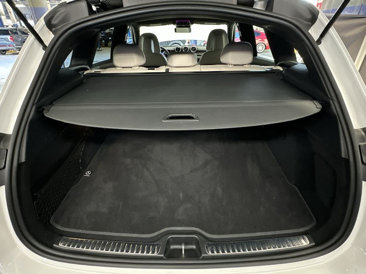 Thumbnail: 2024 Mercedes-Benz GLC - 25