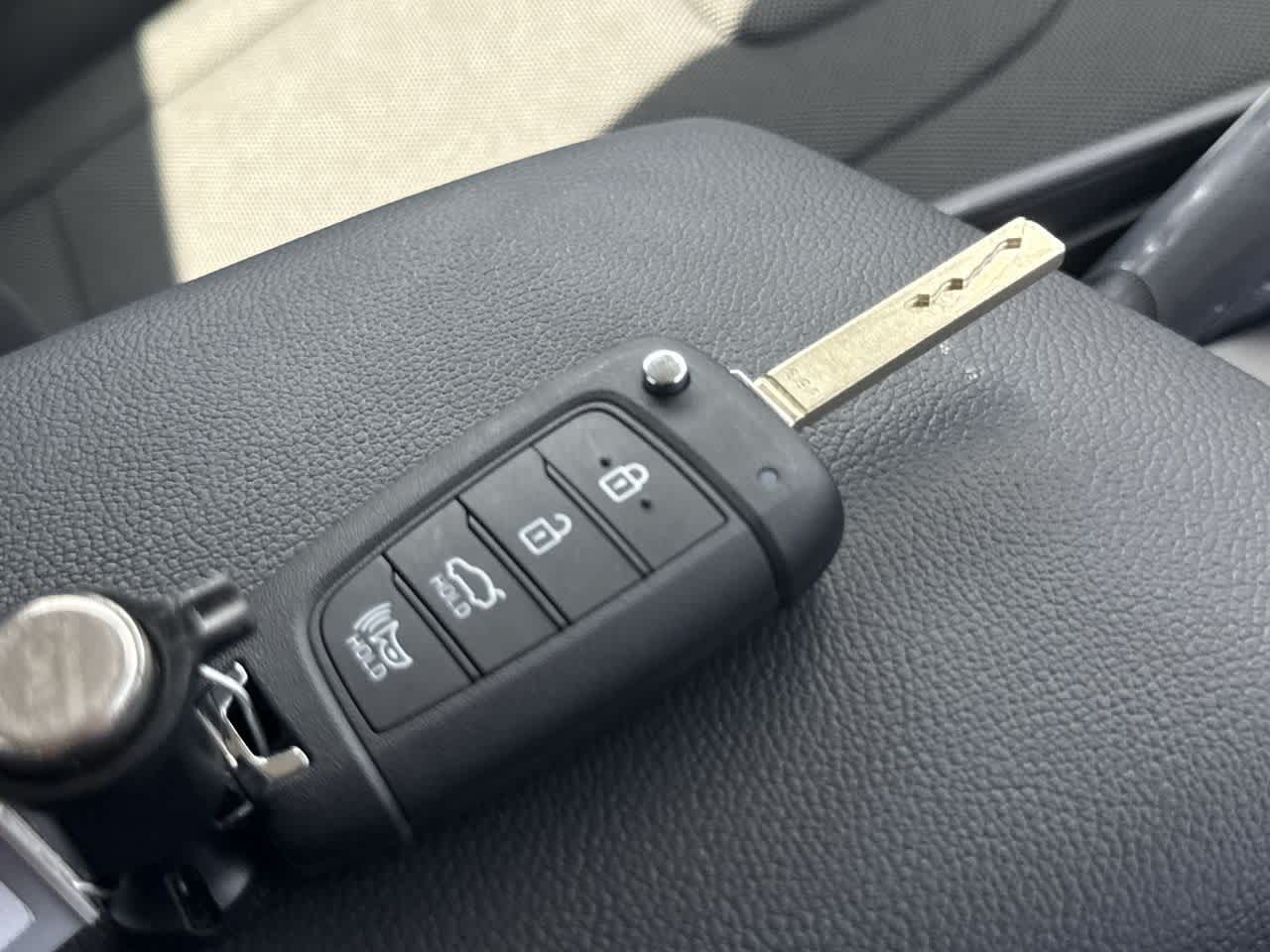 Thumbnail: 2025 Hyundai Elantra - 28