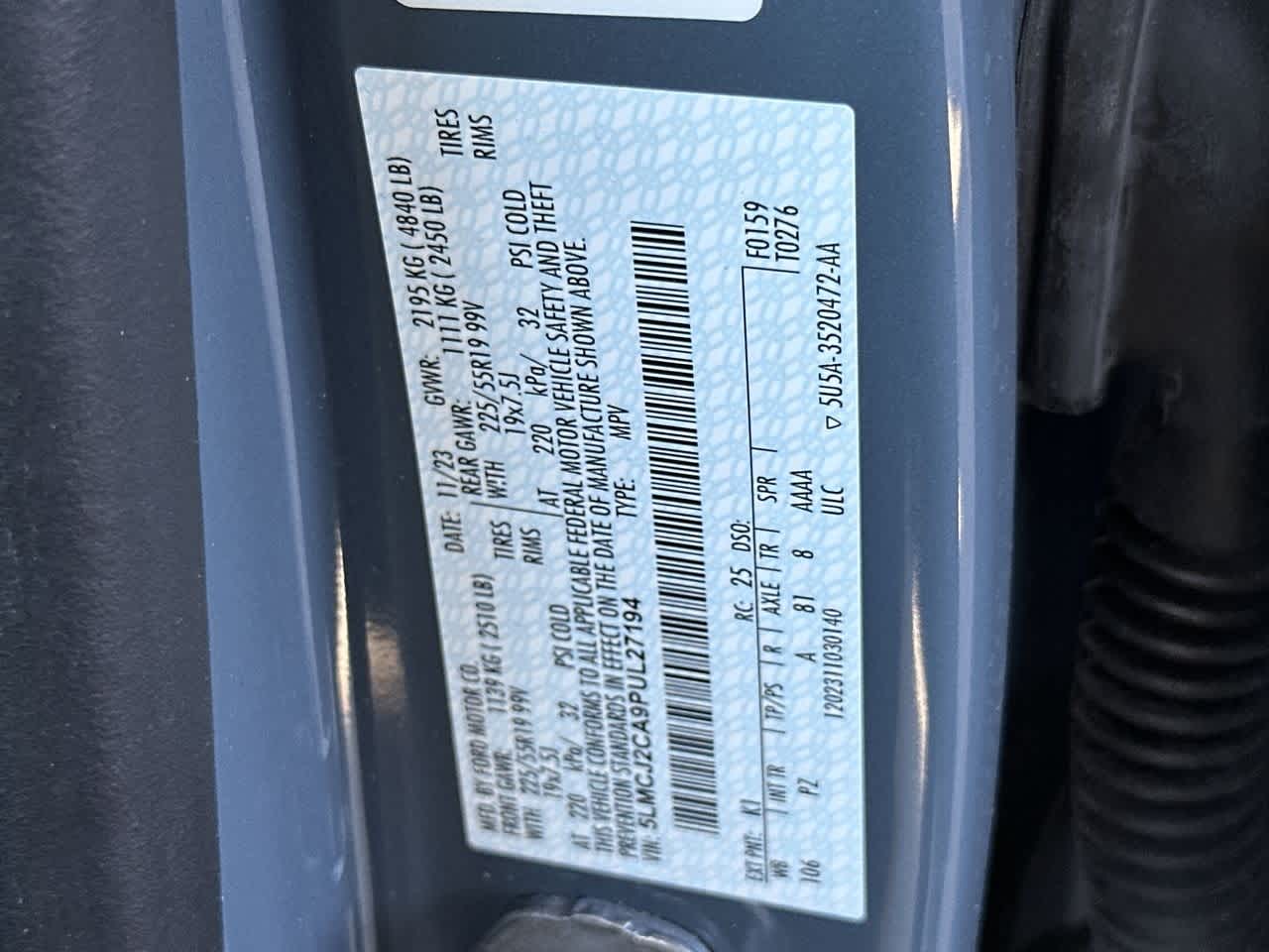 Thumbnail: 2023 Lincoln Corsair - 29