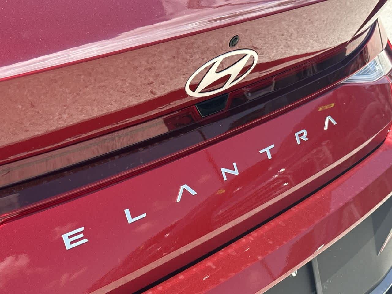 Thumbnail: 2025 Hyundai Elantra - 10