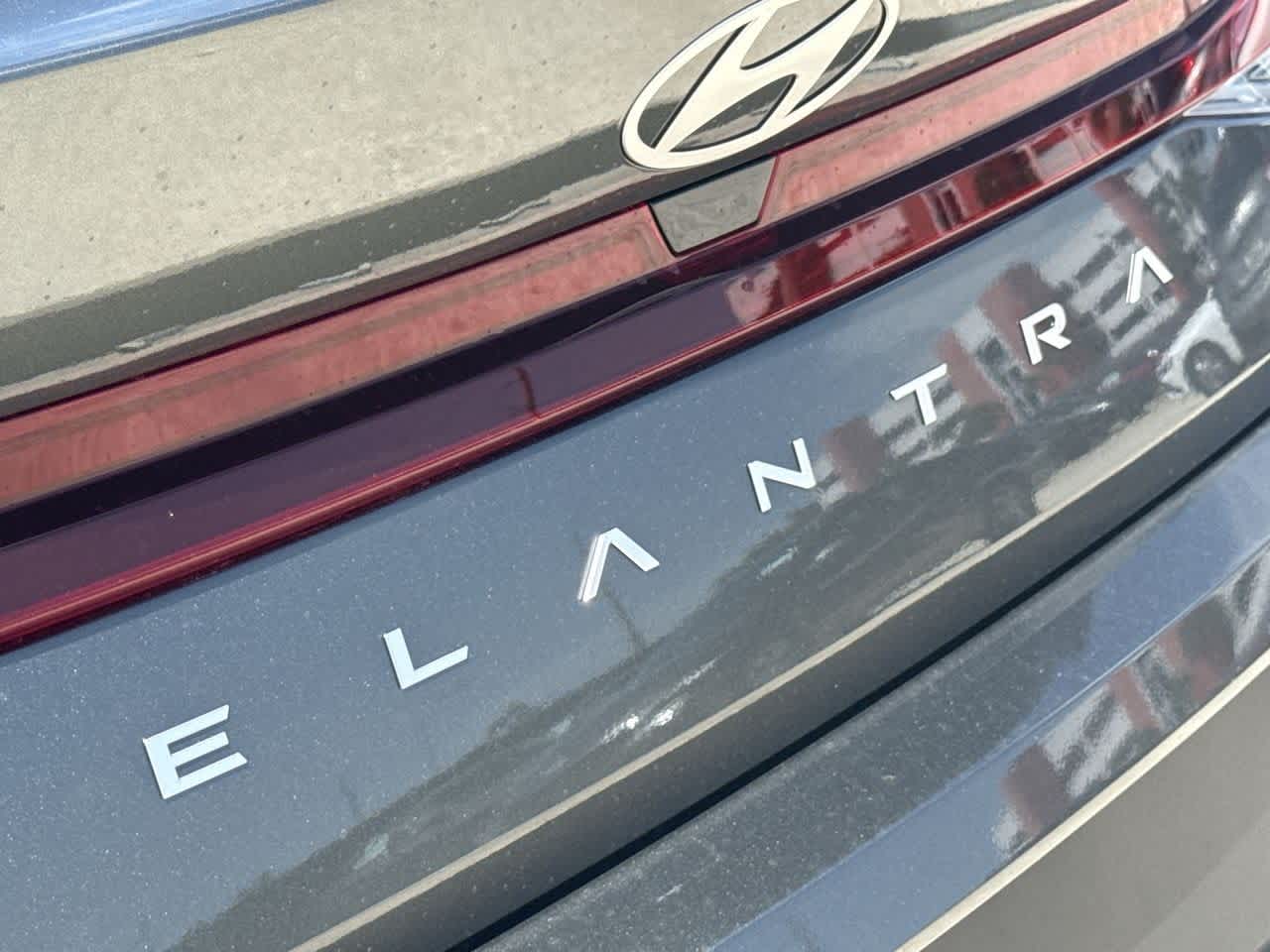 Thumbnail: 2025 Hyundai Elantra - 10