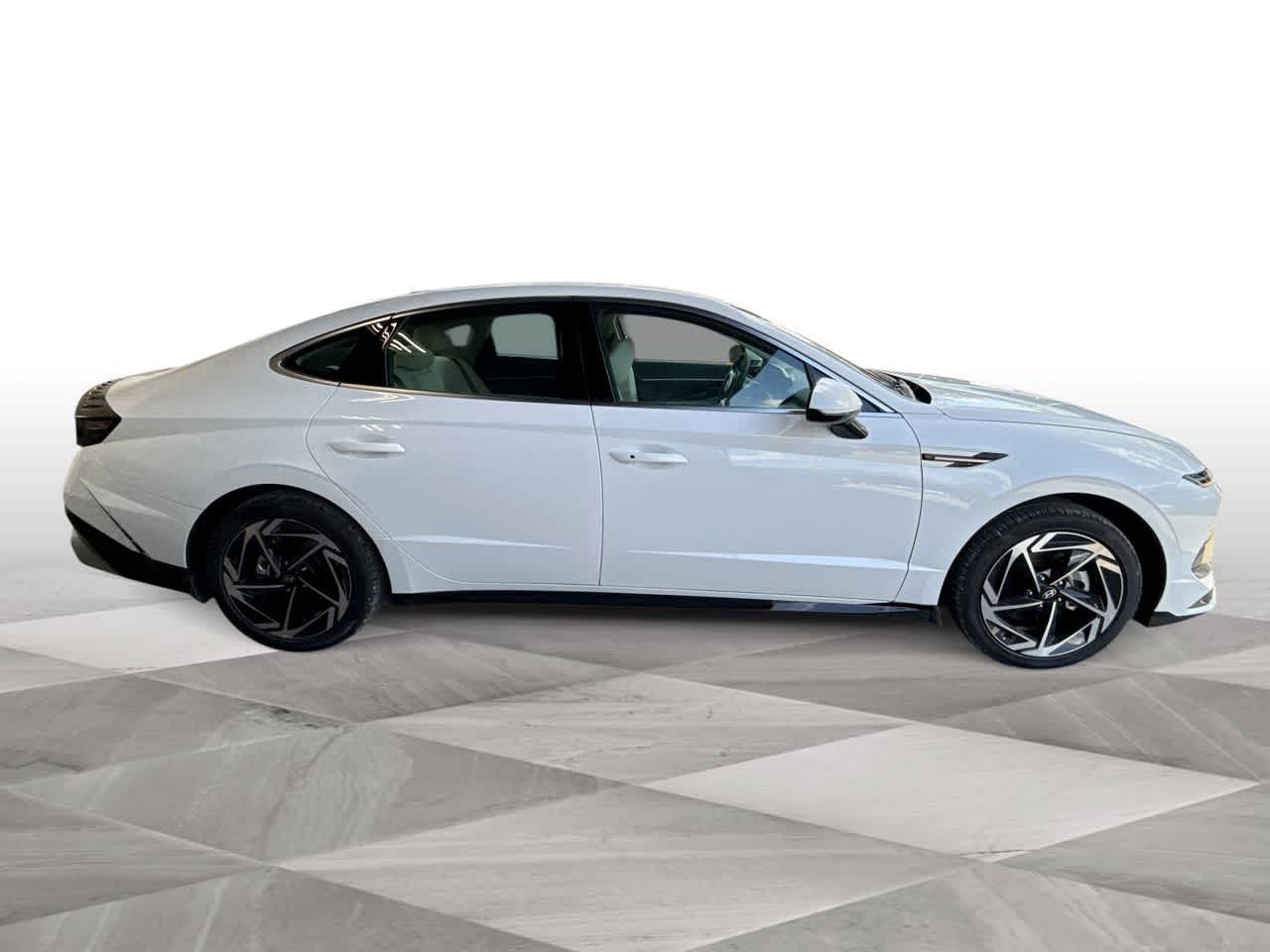 Thumbnail: 2026 Hyundai Sonata - 9