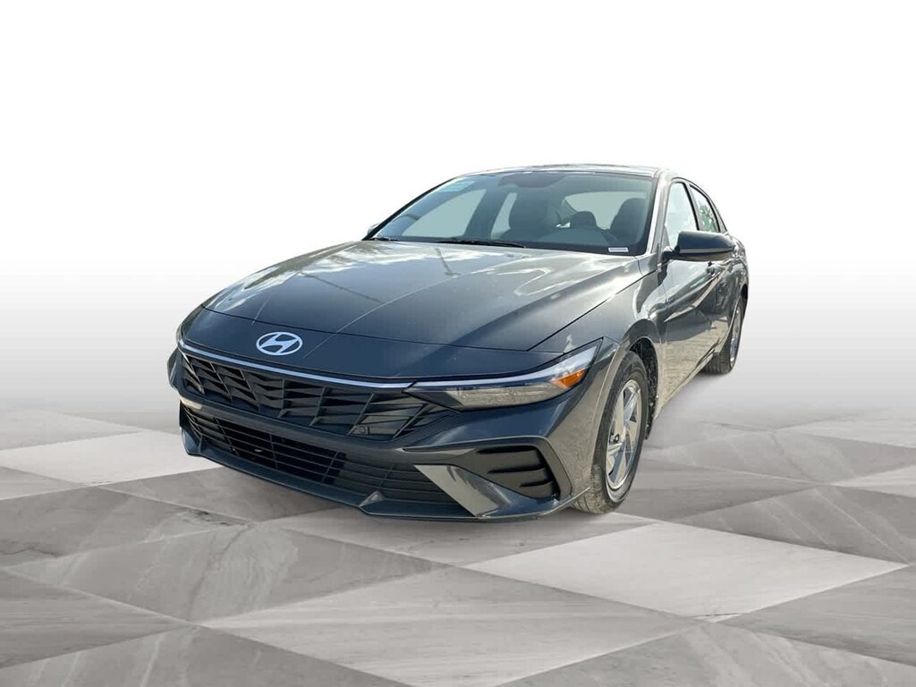 New 2025 Hyundai Elantra SE Sedan