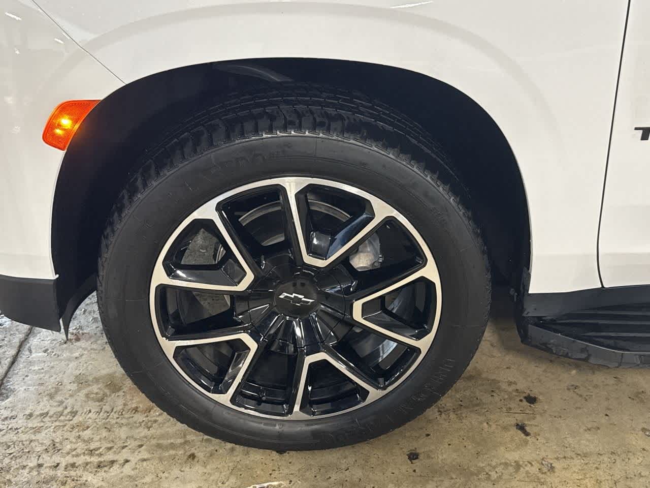 Thumbnail: 2022 Chevrolet Tahoe - 11