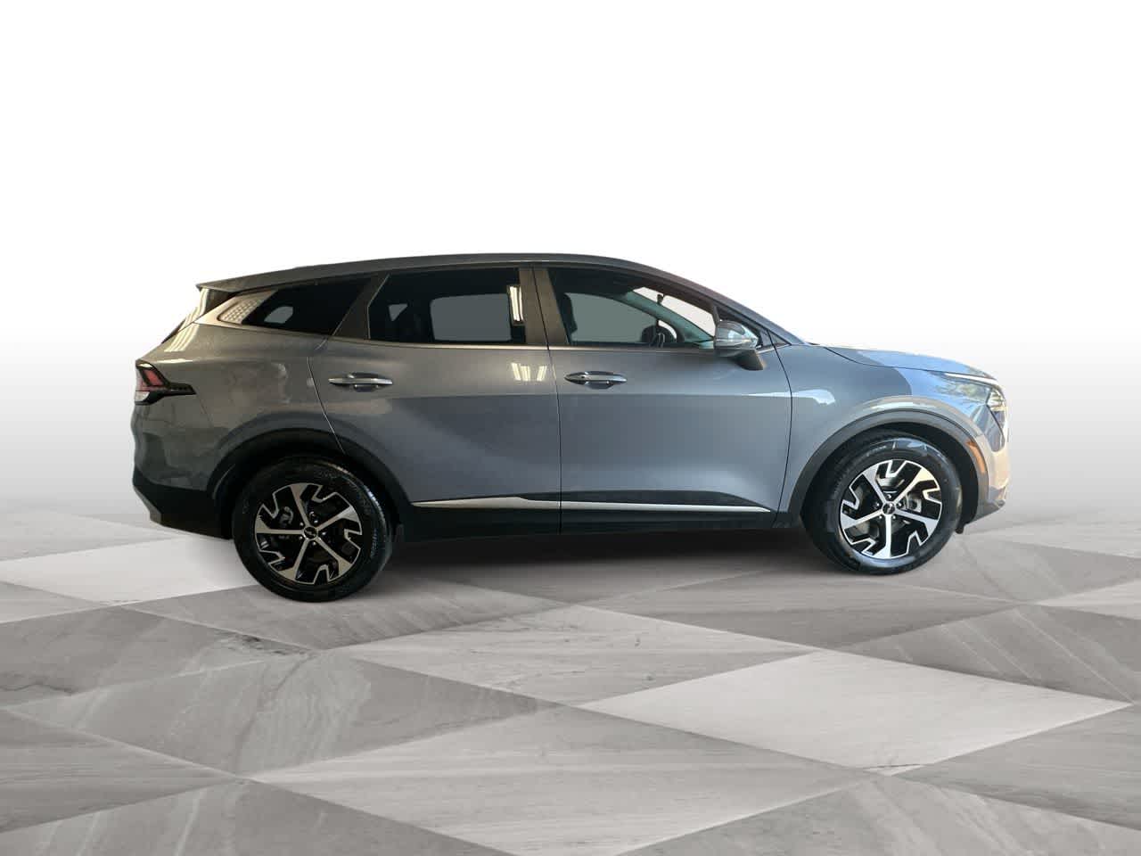 Thumbnail: 2023 Kia Sportage - 9