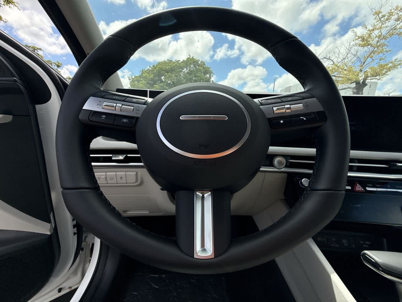 Thumbnail: 2025 Hyundai Tucson - 15