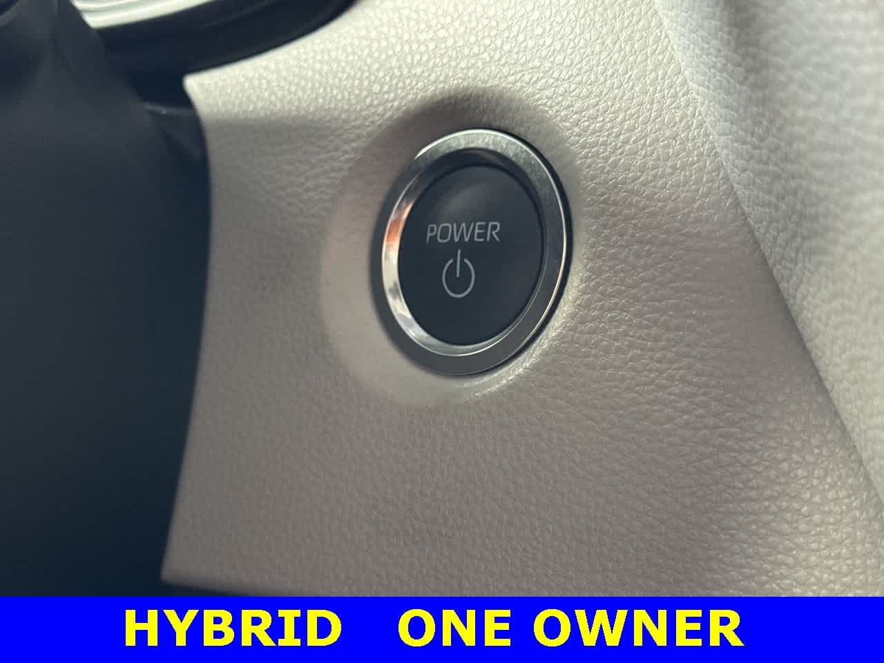 Thumbnail: 2025 Toyota Corolla - 19