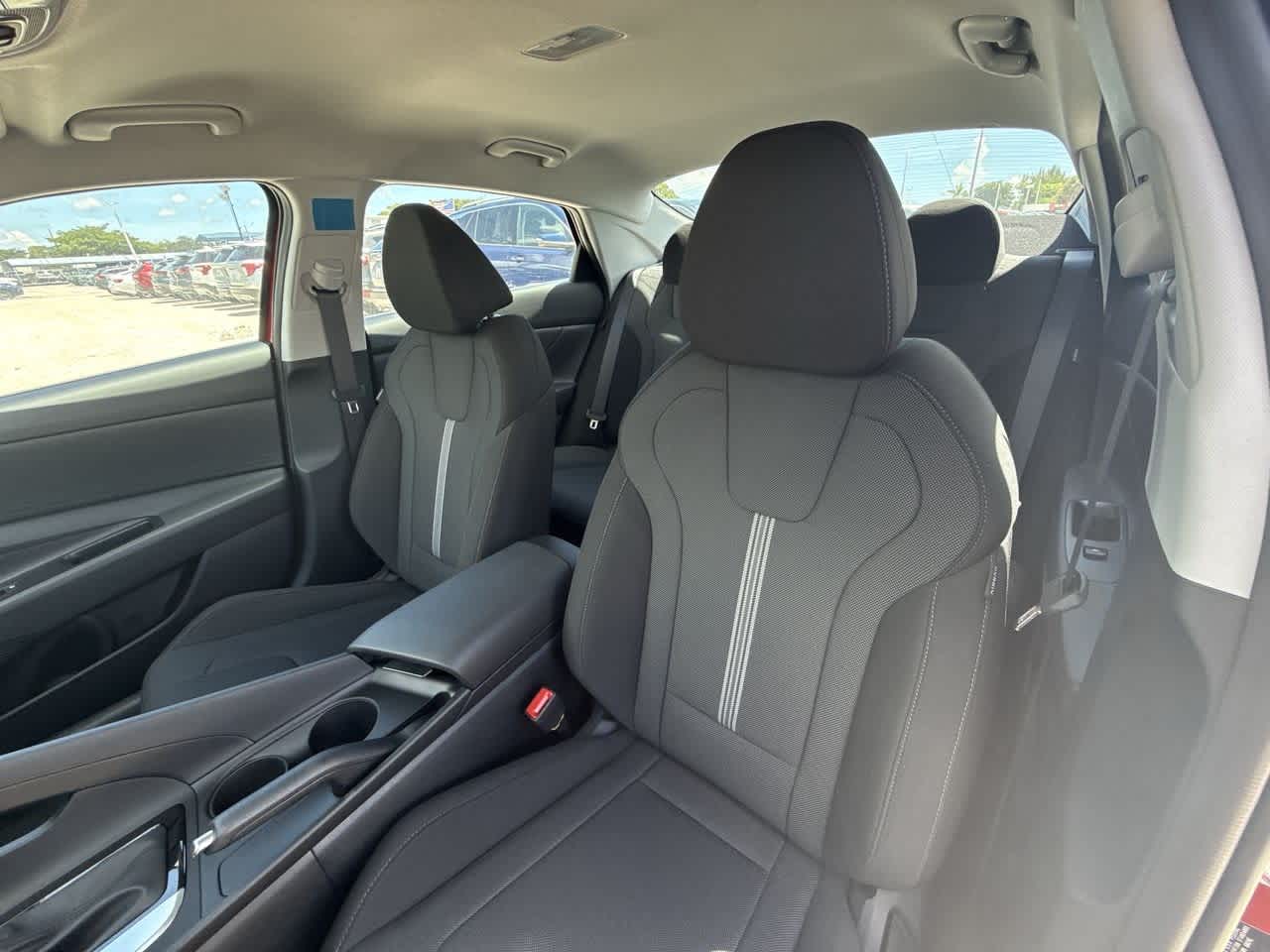 Thumbnail: 2025 Hyundai Elantra - 14