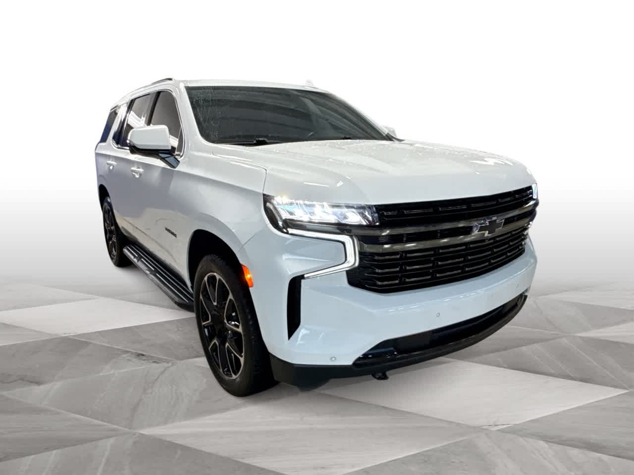 Thumbnail: 2022 Chevrolet Tahoe - 2