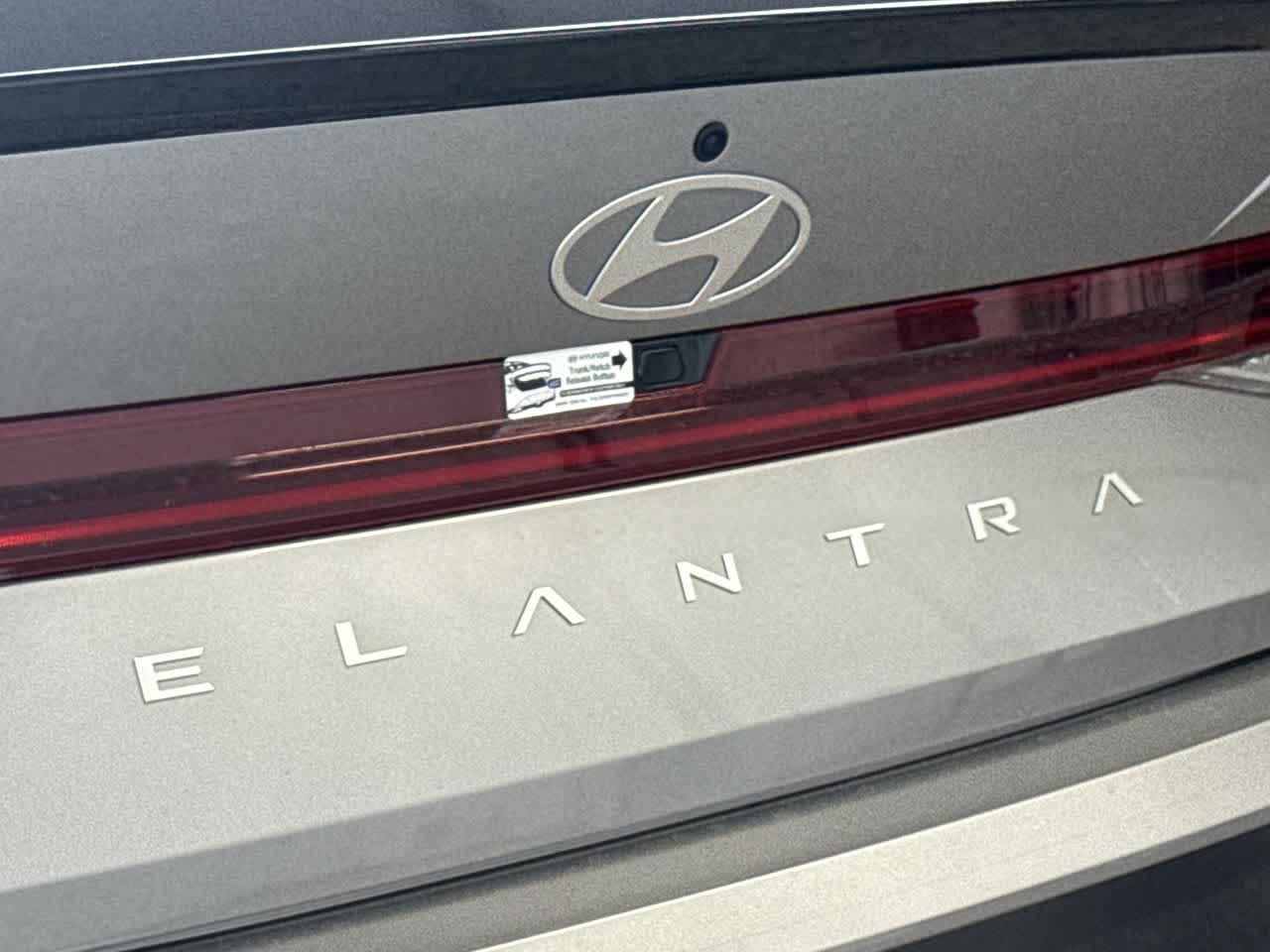 Thumbnail: 2026 Hyundai Elantra - 10