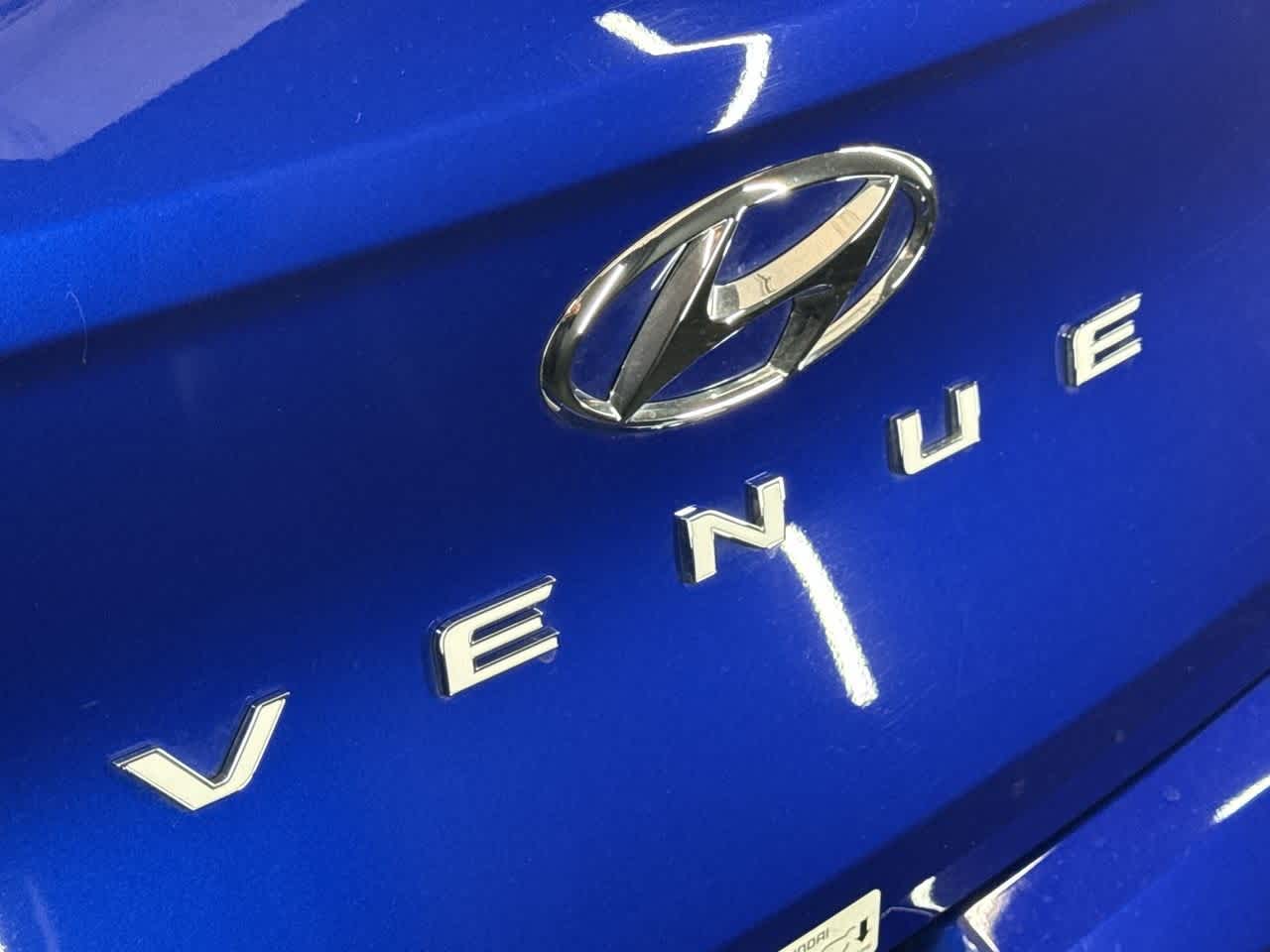 2024 Hyundai Venue Limited 10
