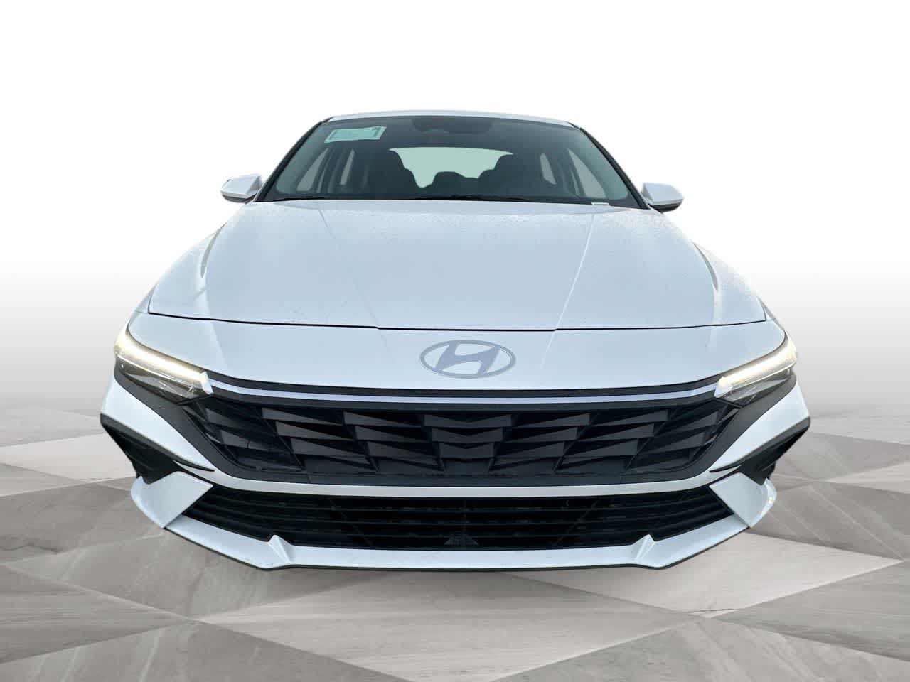 Thumbnail: 2026 Hyundai Elantra - 3