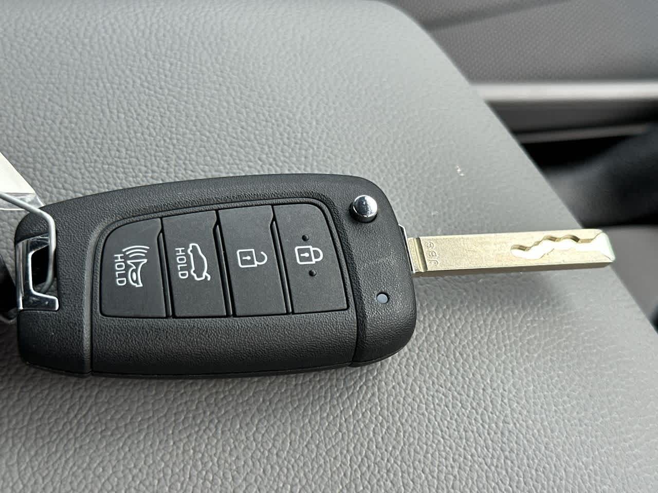 Thumbnail: 2025 Hyundai Elantra - 28